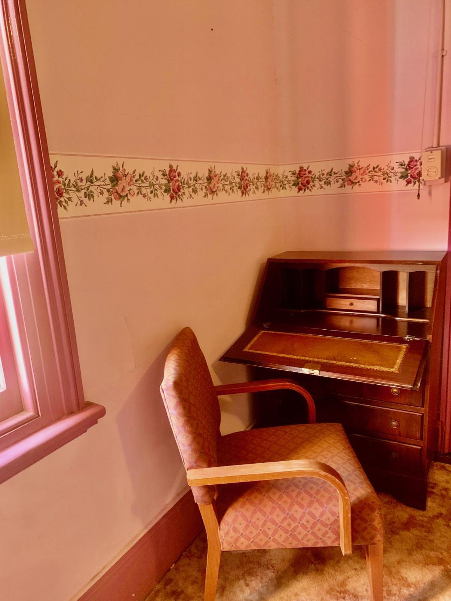 Historic Star Lodge And Station Masters House Narrandera Rum bild