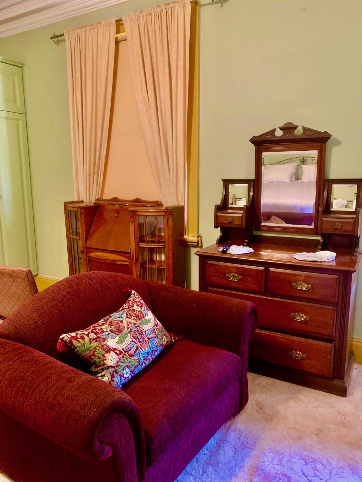 Historic Star Lodge And Station Masters House Narrandera Rum bild